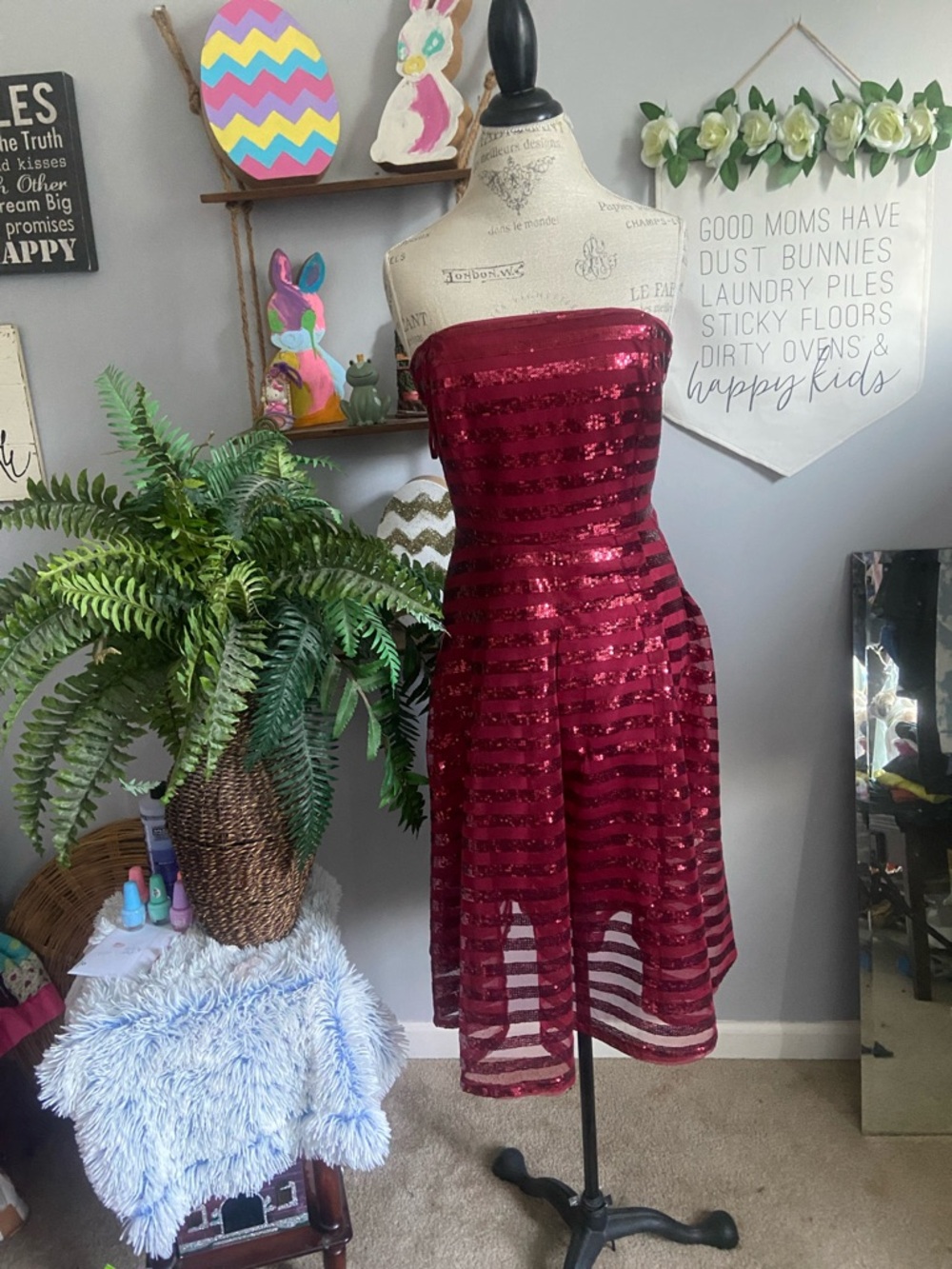 Eva Mendes XL Strapless Burgundy Sequin Fit-and-Flare Dress